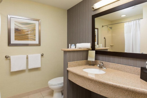 Courtyard by Marriott Des Moines West/Jordan Creek image 11